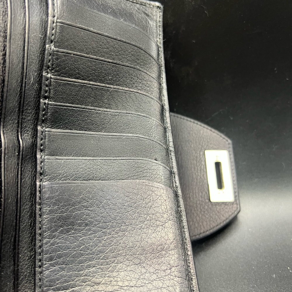 Salvatore Ferragamo Wallet Purse Ganchini Black Woman Authentic
Used - Picture 5 of 12